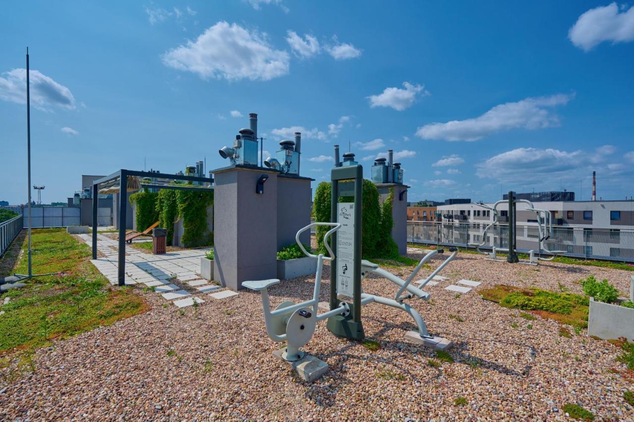 Spacious Apartment With Balcony Near The Slavic Hill Wroclaw By Renters Prestige 外观 照片